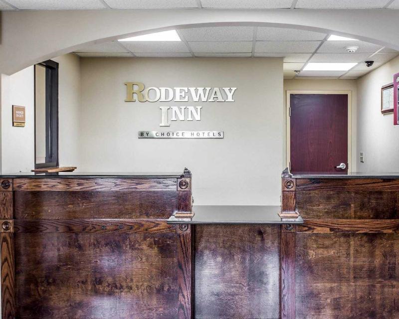 Rodeway Inn Портедж Экстерьер фото