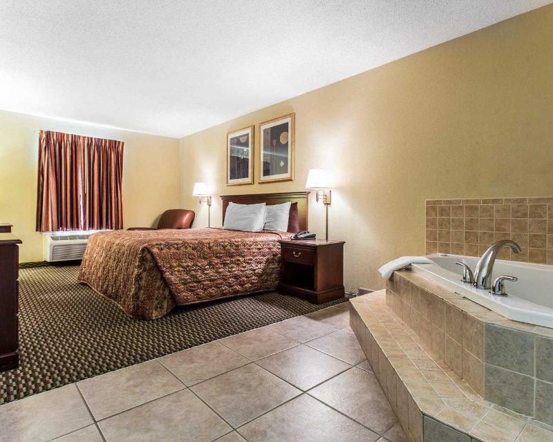 Rodeway Inn Портедж Экстерьер фото