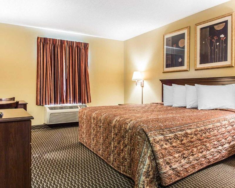 Rodeway Inn Портедж Экстерьер фото