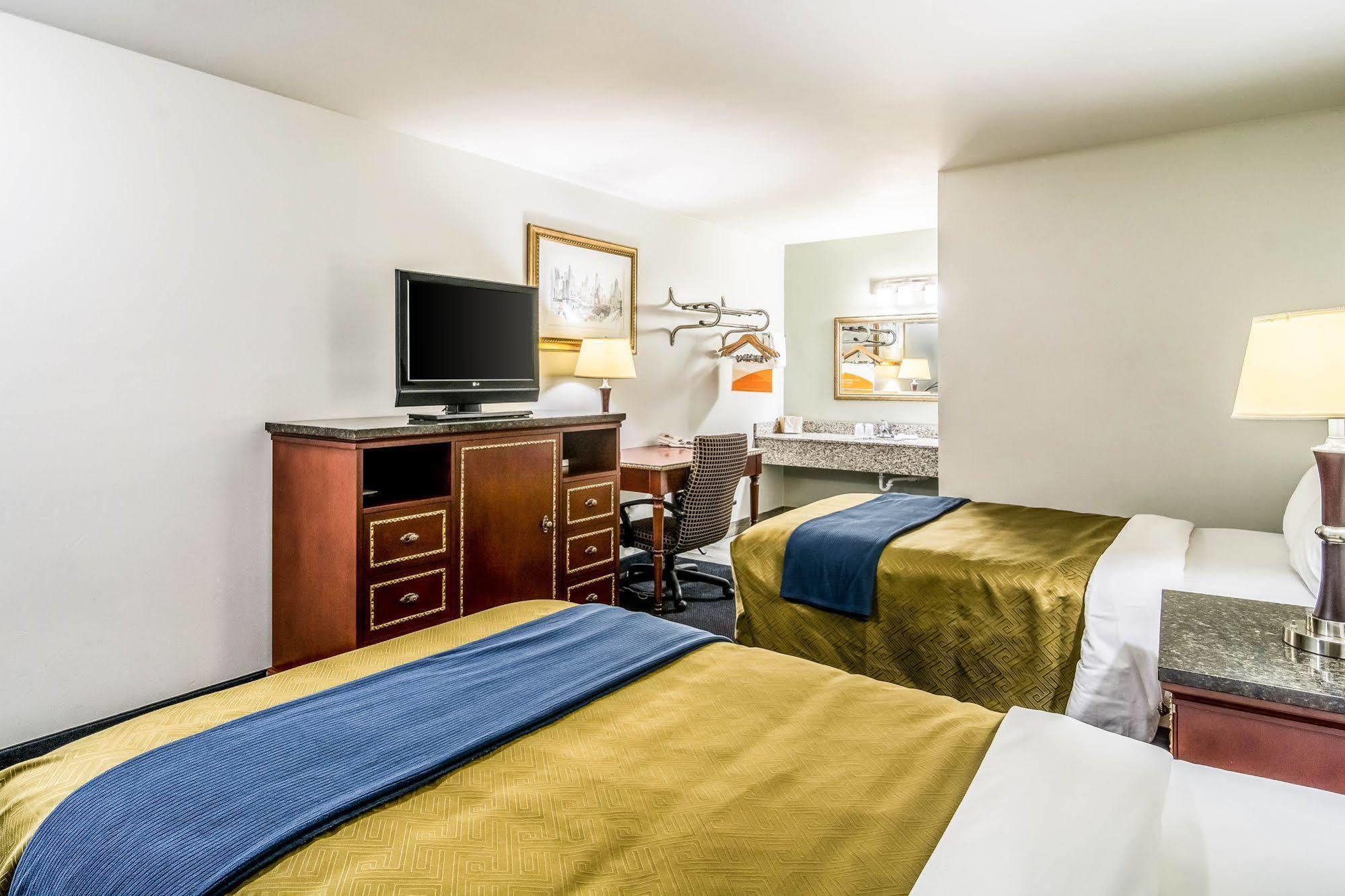 Rodeway Inn Портедж Экстерьер фото